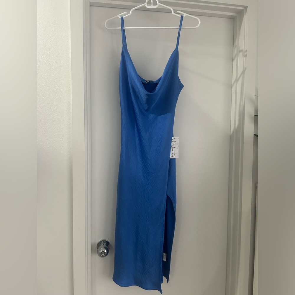 Long blue dress